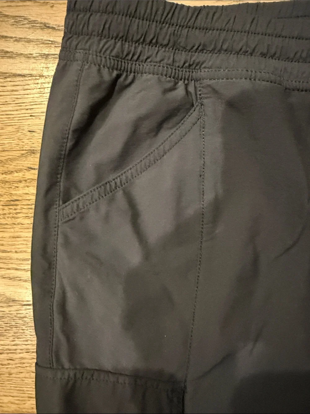 The North Face Black Tech Sheltay Cargo Joggers - Women’s Sz 10 GREAT CONDITION